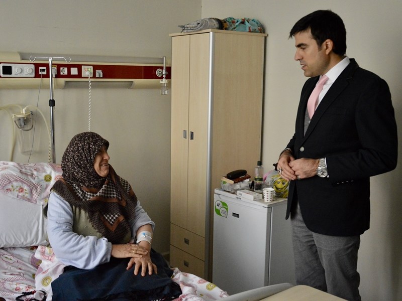 Kaymakam Erdem İspir Devlet Hastanesinde Hasta Ziyareti Yaptı