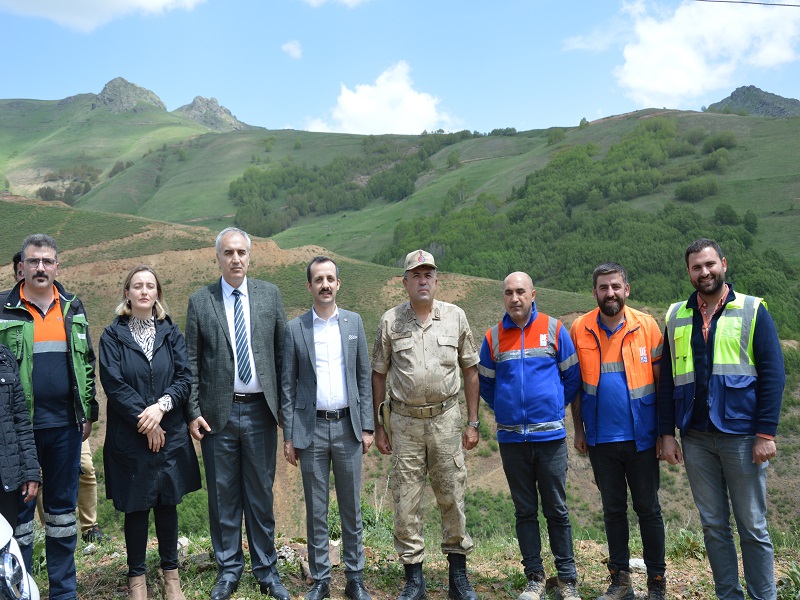 İspir Kaymakamlığı ve Demirexport İşbirliği ile Ulutaş ve Çayirözü Mahallelerinde Yem Bitkisi Tohumu ve Fidan Dikim Projesi  Gerçekleştirildi